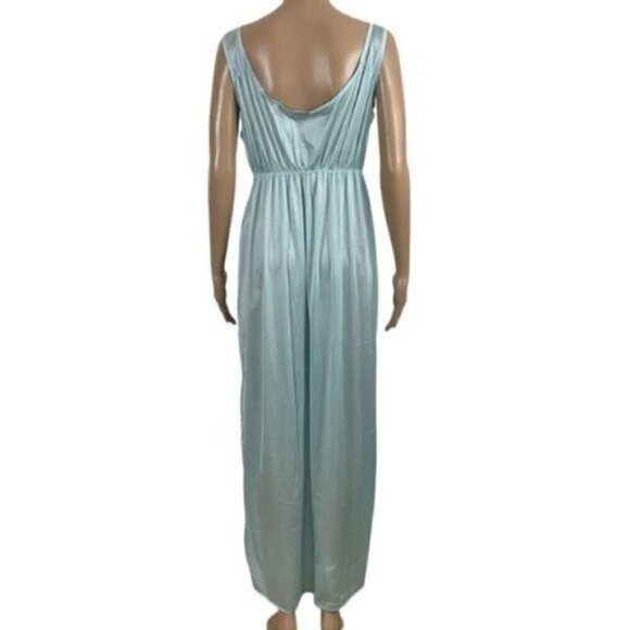 VINTAGE NWT Bernette New York Blue Lingerie Embroidered Nylon Night Gown Large - Picture 2 of 8